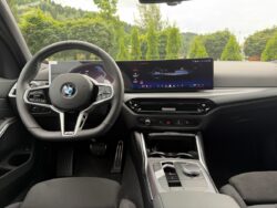 BMW-X3-Drive-2L-Diesel-Alpin-wypozyczalania-samochodow-osobowych (5)