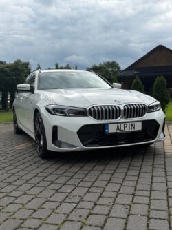 BMW-X3-Drive-2L-Diesel-Alpin-wypozyczalania-samochodow-osobowych (6)